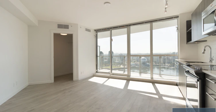 2404-685 Pacific Boulevard, Vancouver, BC, V6B 0R4 - 3