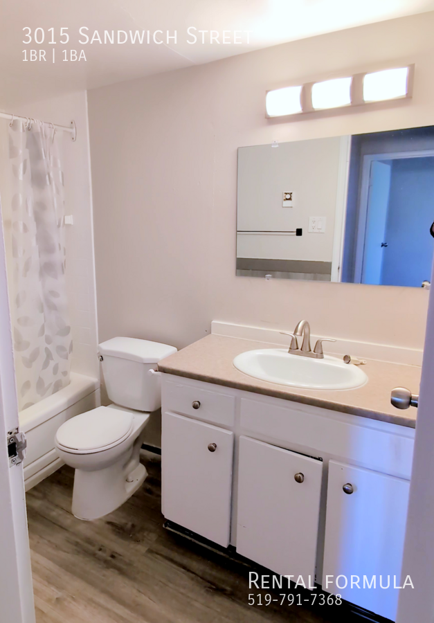 3015 Sandwich Street, Windsor, ON, N9C 1A5 - 9