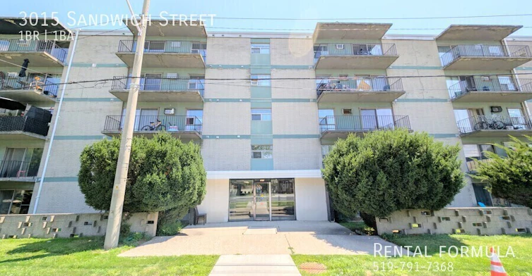 3015 Sandwich Street, Windsor, ON, N9C 1A5