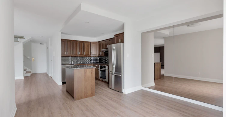 2208-33 Harbour Square, Toronto, ON, M5J 2G2 - 16