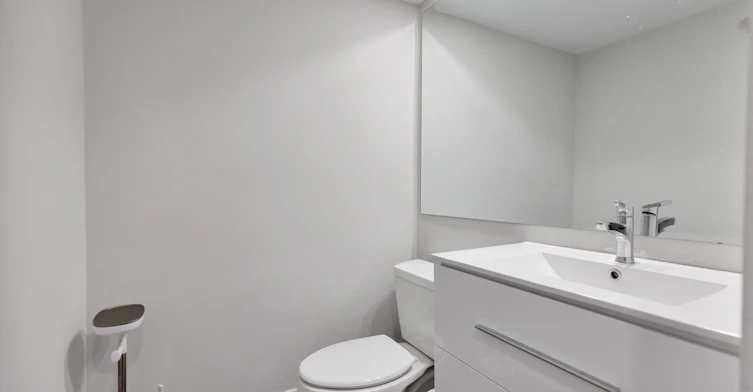 2208-33 Harbour Square, Toronto, ON, M5J 2G2 - 18