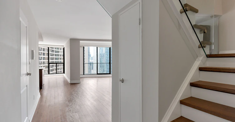 2208-33 Harbour Square, Toronto, ON, M5J 2G2 - 20