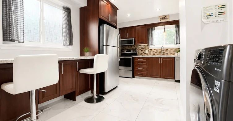 70 Jill Crescent, Brampton, ON, L6S 3J2 - 3
