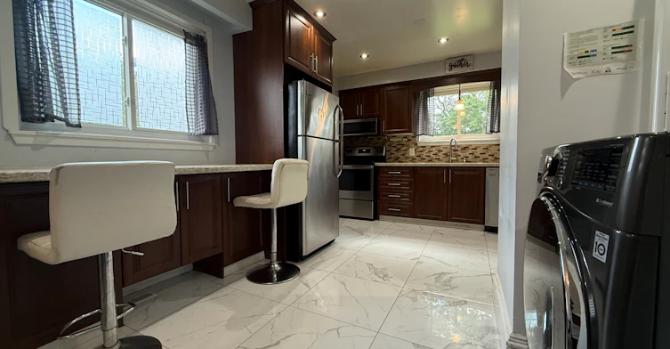 70 Jill Crescent, Brampton, ON, L6S 3J2 - 2