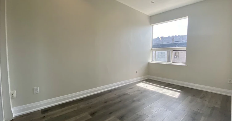 4-7 Caithness Avenue, Toronto, ON, M4J 3X6 - 12
