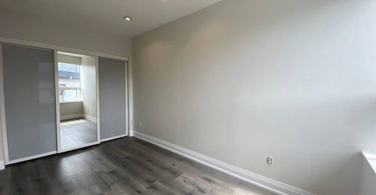 4-7 Caithness Avenue, Toronto, ON, M4J 3X6 - 16