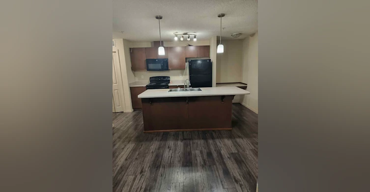 215-3357 16a Avenue NW, Edmonton, AB, T6T 0V4 - 6