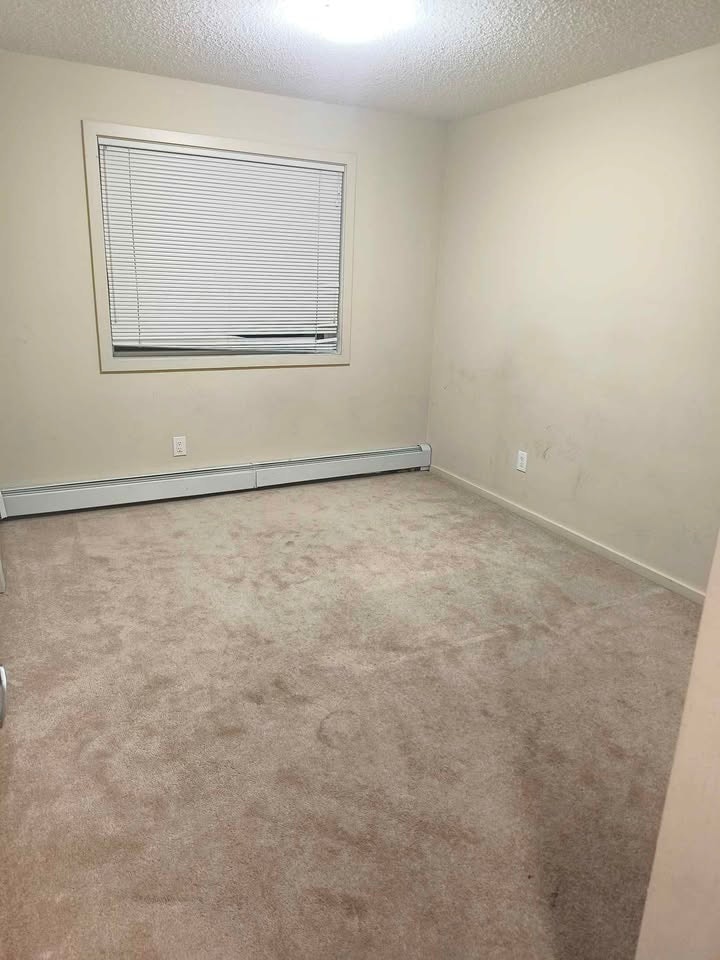 215-3357 16a Avenue NW, Edmonton, AB, T6T 0V4 - 3