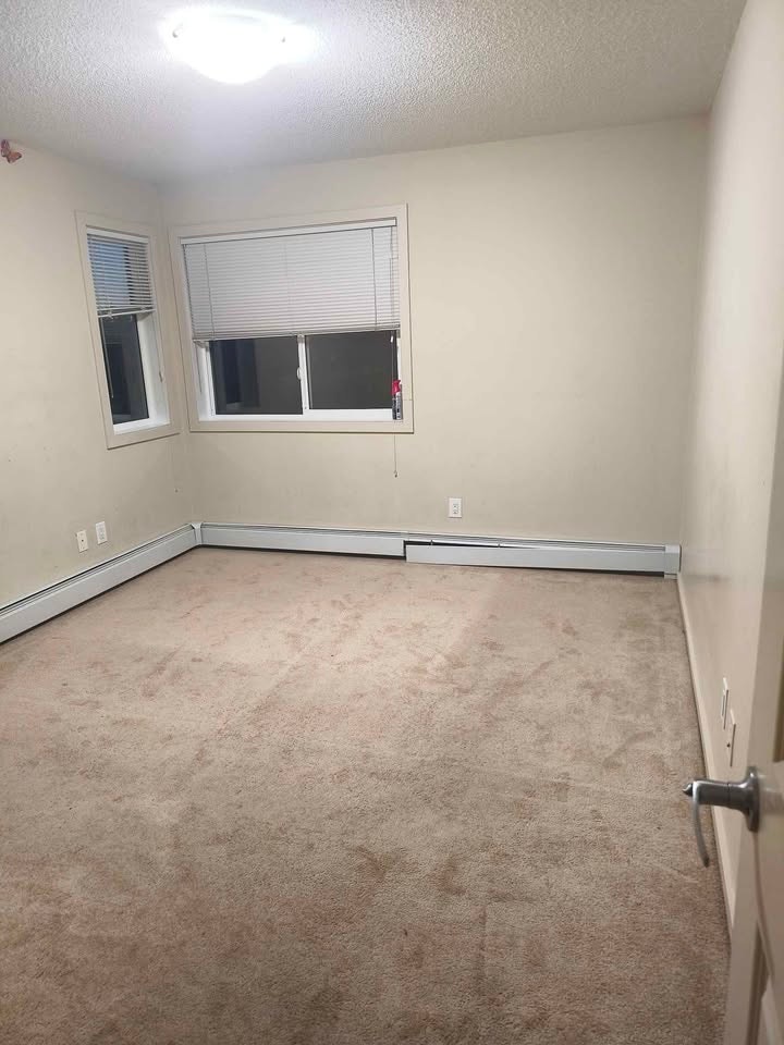 215-3357 16a Avenue NW, Edmonton, AB, T6T 0V4 - 5