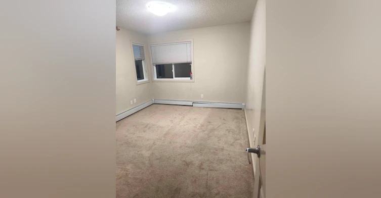 215-3357 16a Avenue NW, Edmonton, AB, T6T 0V4 - 5