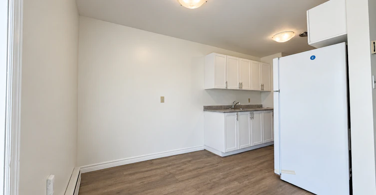 28-1100 Wellington Street, Sarnia, ON, N7S 1E6 - 4