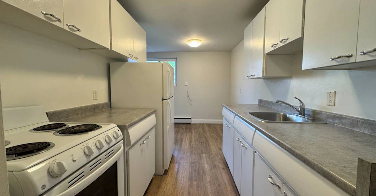 1100 Wellington Street, Sarnia, ON, N7L 3M7 - 3