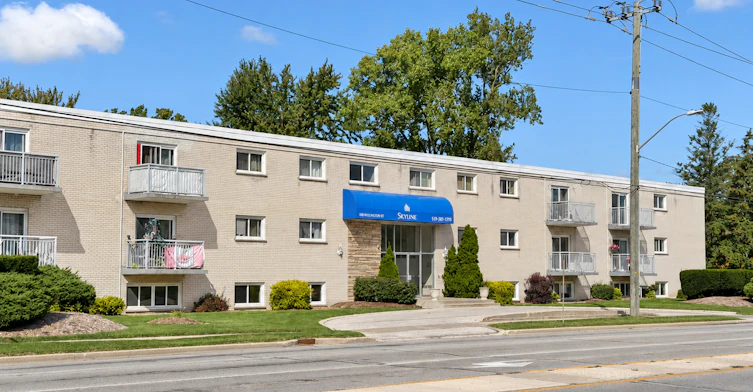 28-1100 Wellington Street, Sarnia, ON, N7S 1E6