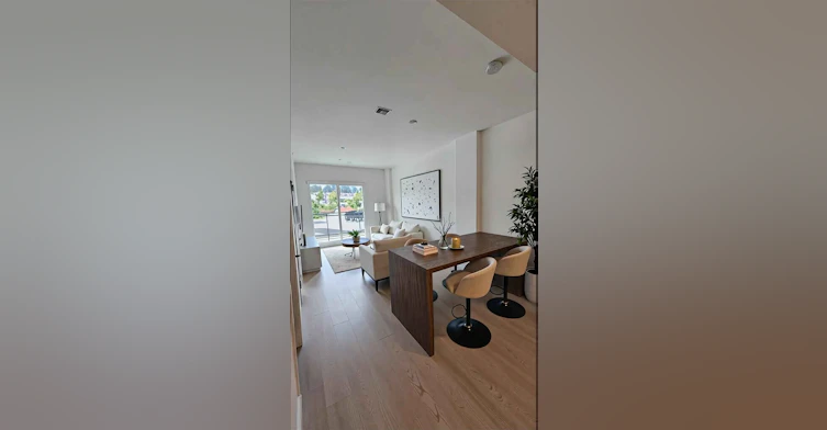 666-422 East 3rd Street, North Vancouver, BC, V7L 0K1 - 2