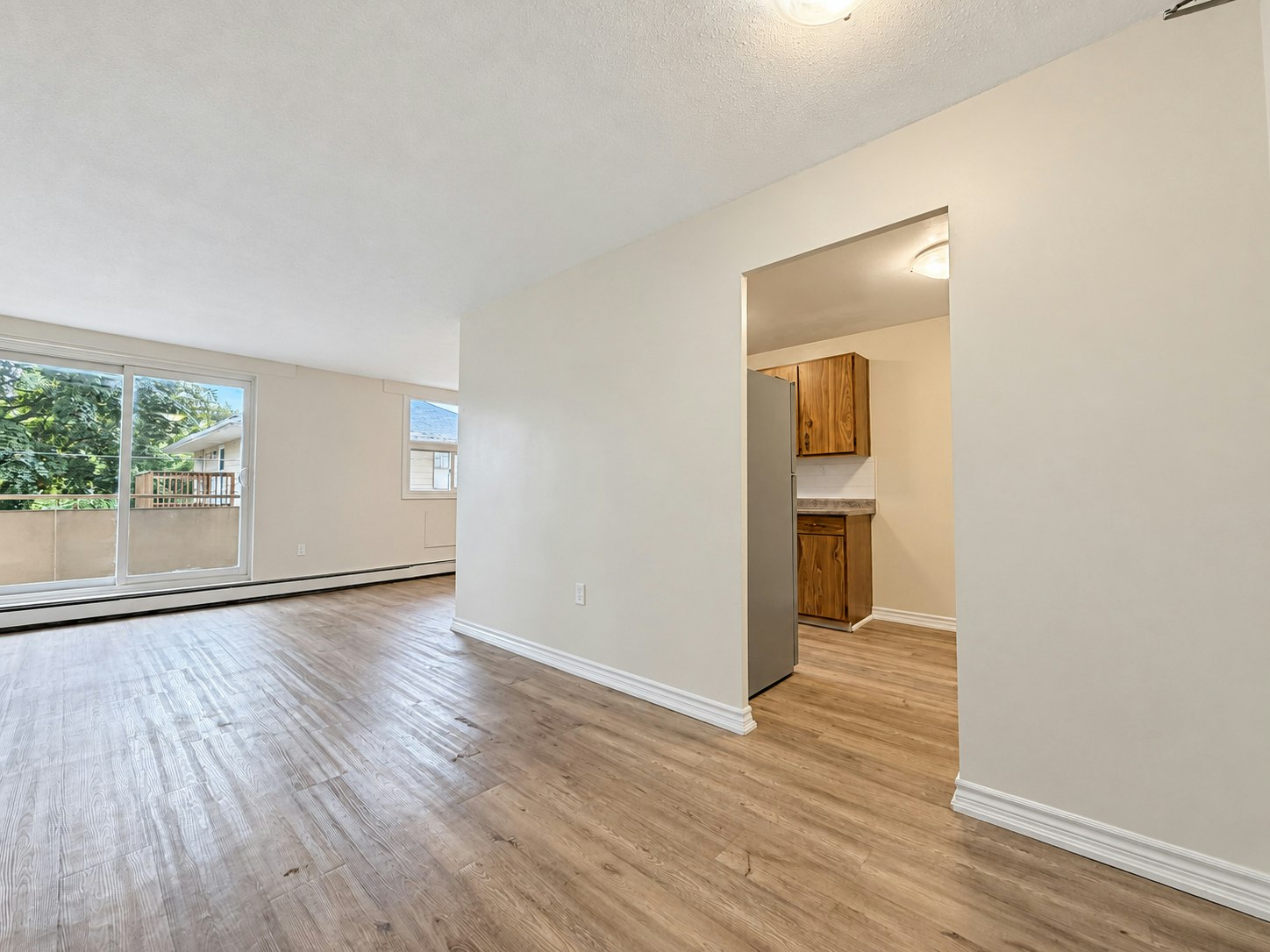 202-200 London Road, Sarnia, ON, N7T 7S9 - 2