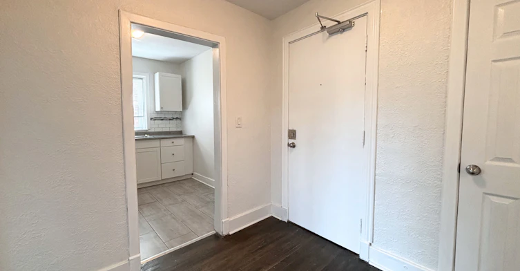 Unit 6-83 East Avenue South, Hamilton, ON, L8N 2T5 - 5