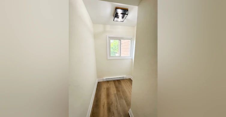 1B-73 Roncesvalles Avenue, Toronto, ON, M6R 2K6 - 9