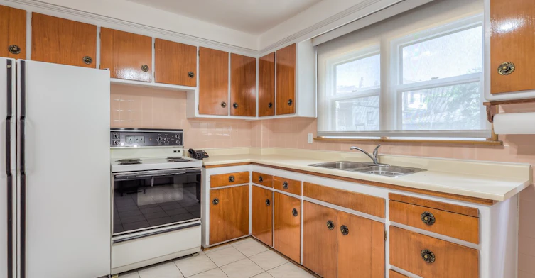 85 Greenlaw Avenue, Toronto, ON, M6H 3V8 - 9