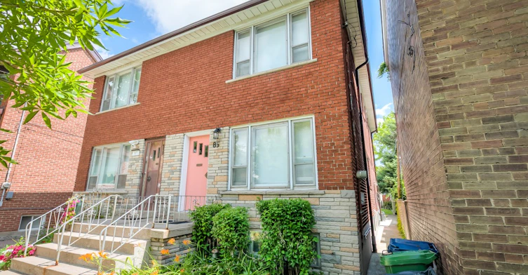 85 Greenlaw Avenue, Toronto, ON, M6H 3V8