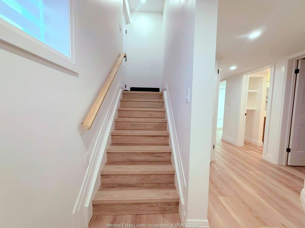 1748 Hall Avenue, Windsor, ON, N8W 2L4 - 11