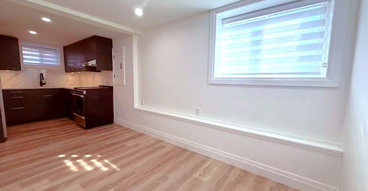 1748 Hall Avenue, Windsor, ON, N8W 2L4