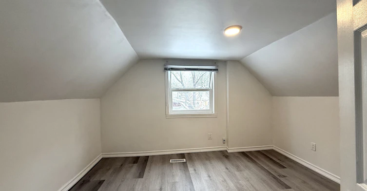 169 East Avenue S, Hamilton, ON, L8N 2T8 - 4