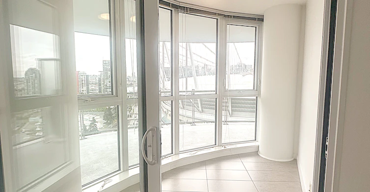 1807-685 Pacific Boulevard, Vancouver, BC, V6B 0R4 - 5