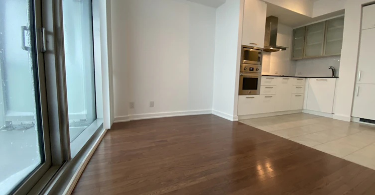 14 York Street, Toronto, ON, M5J 0B1 - 11