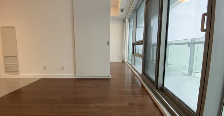 14 York Street, Toronto, ON, M5J 0B1 - 10