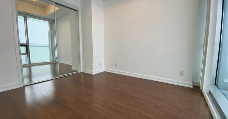 14 York Street, Toronto, ON, M5J 0B1 - 12