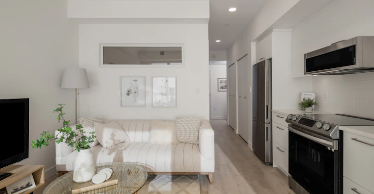 153 E 4th Street, North Vancouver, BC, V7L 1H5 - 10