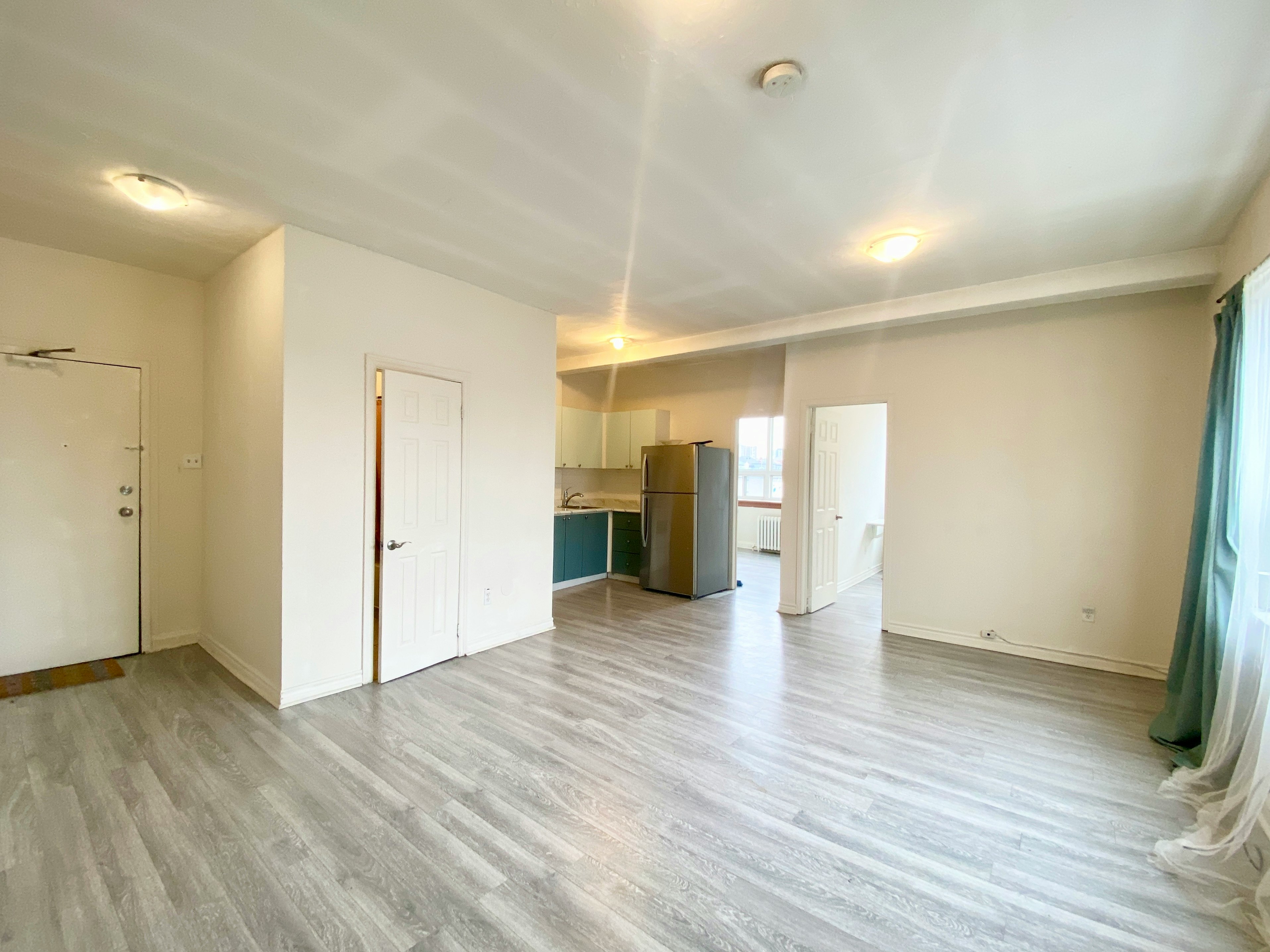 1-1158 Weston Road, Toronto, ON, M6M 4P4