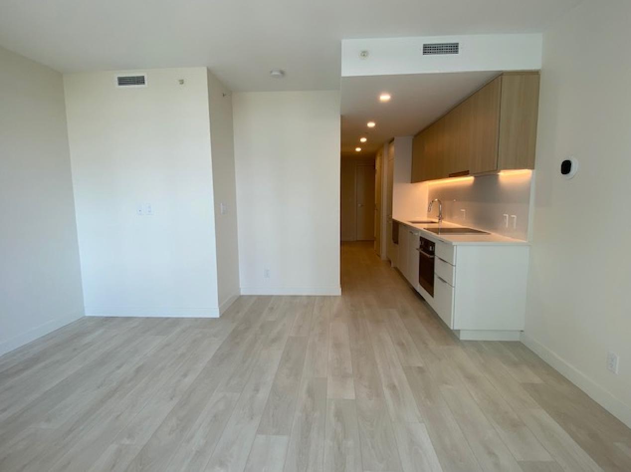 1106-13318 104 Avenue, Surrey, BC, V3T 0R2 - 10