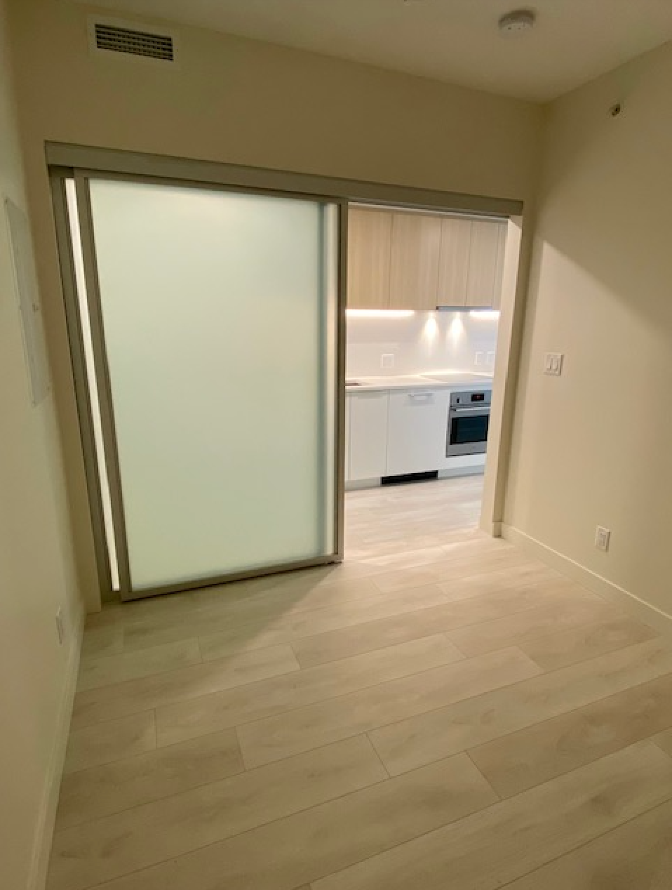 1106-13318 104 Avenue, Surrey, BC, V3T 0R2 - 11