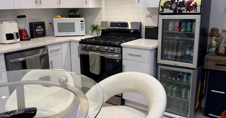 13304 75 Street Northwest, Edmonton, AB, T5C 0Z5 - 5