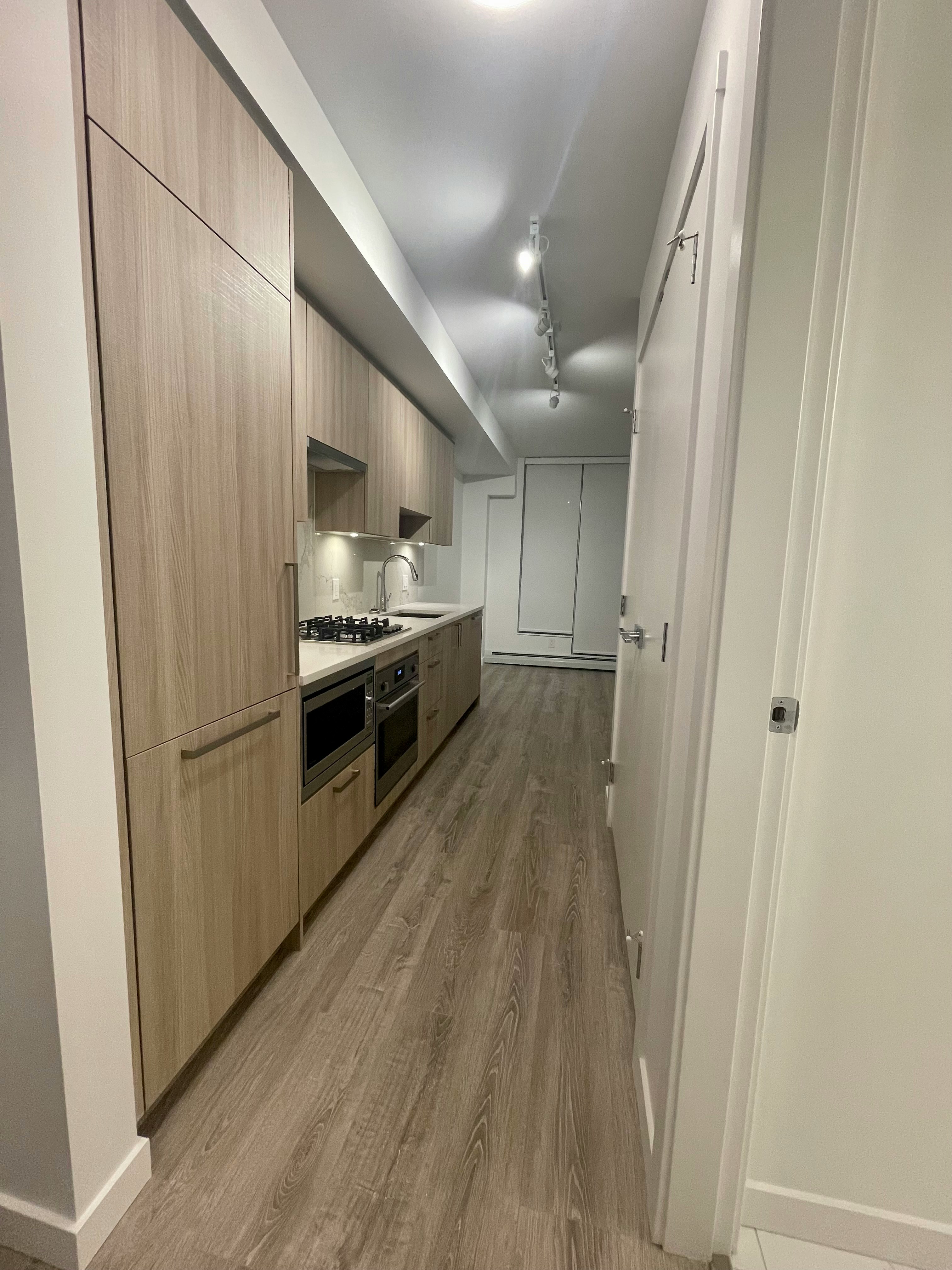 1712-13350 Central Avenue, Surrey, BC, V3T 0S1 - 10