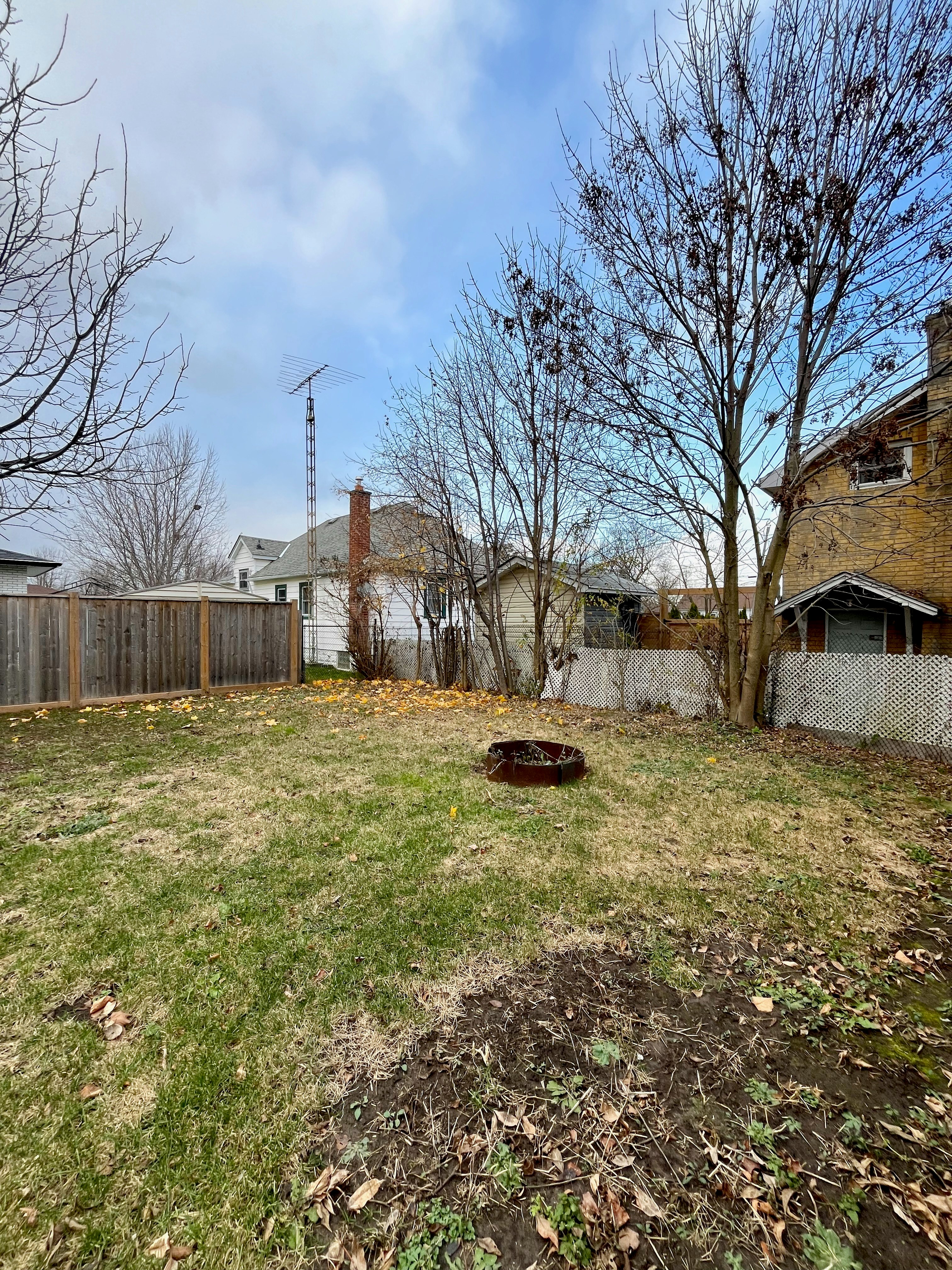 47 Marshall Avenue, Welland, ON, L3C 2N1 - 2