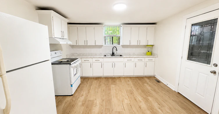 103 West Avenue North, Hamilton, ON, L8L 5C4 - 5