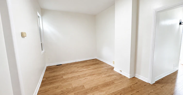 103 West Avenue North, Hamilton, ON, L8L 5C4 - 2