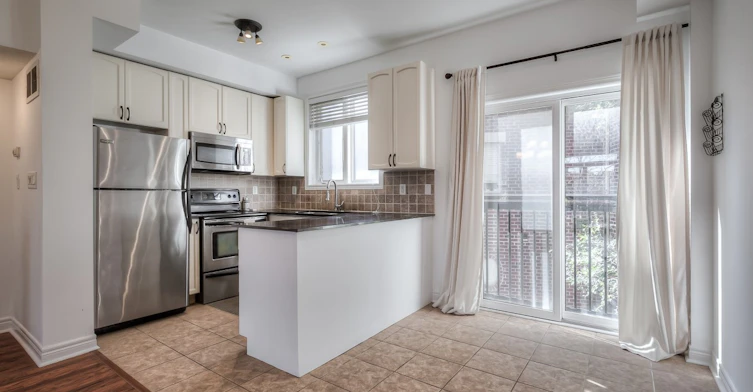 72 River Street, Toronto, ON, M5A 3N9