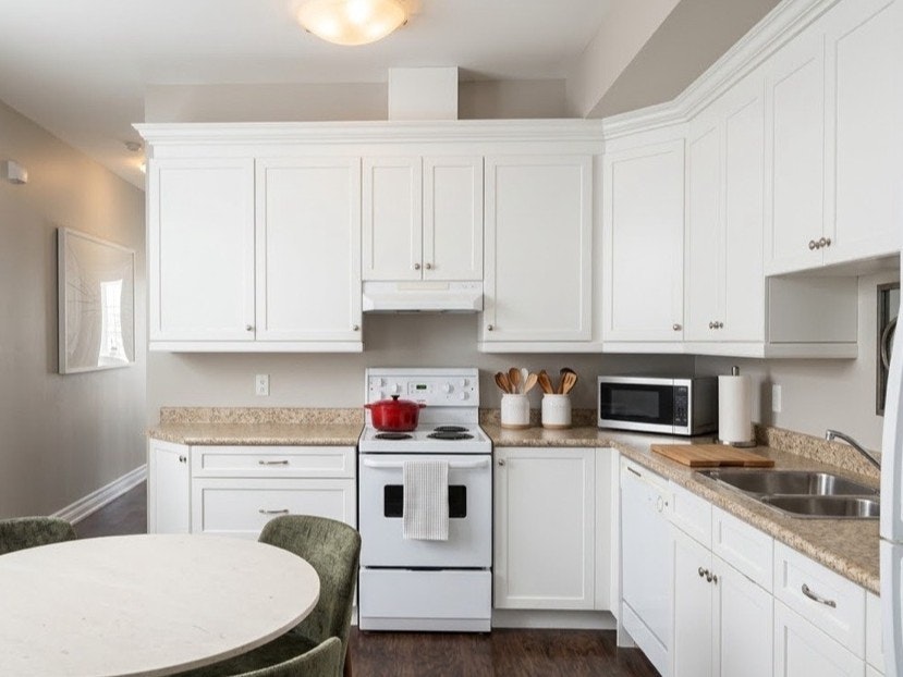 Top Fl-9193 Bathurst Street, Vaughan, ON, L4C 6C2 - 2