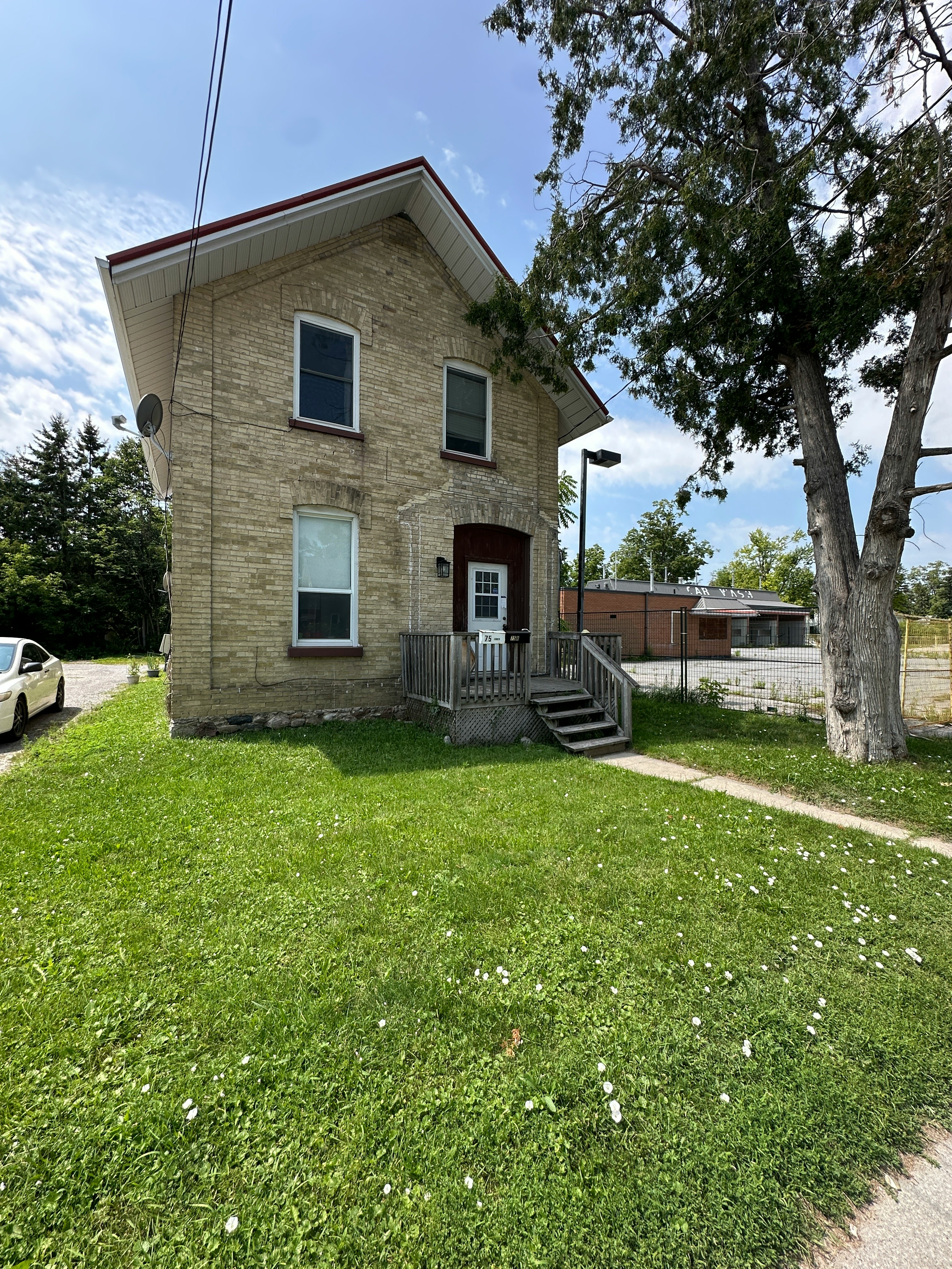 75 Lindsay Street N, Kawartha Lakes, ON, K9V 1T7 - 11