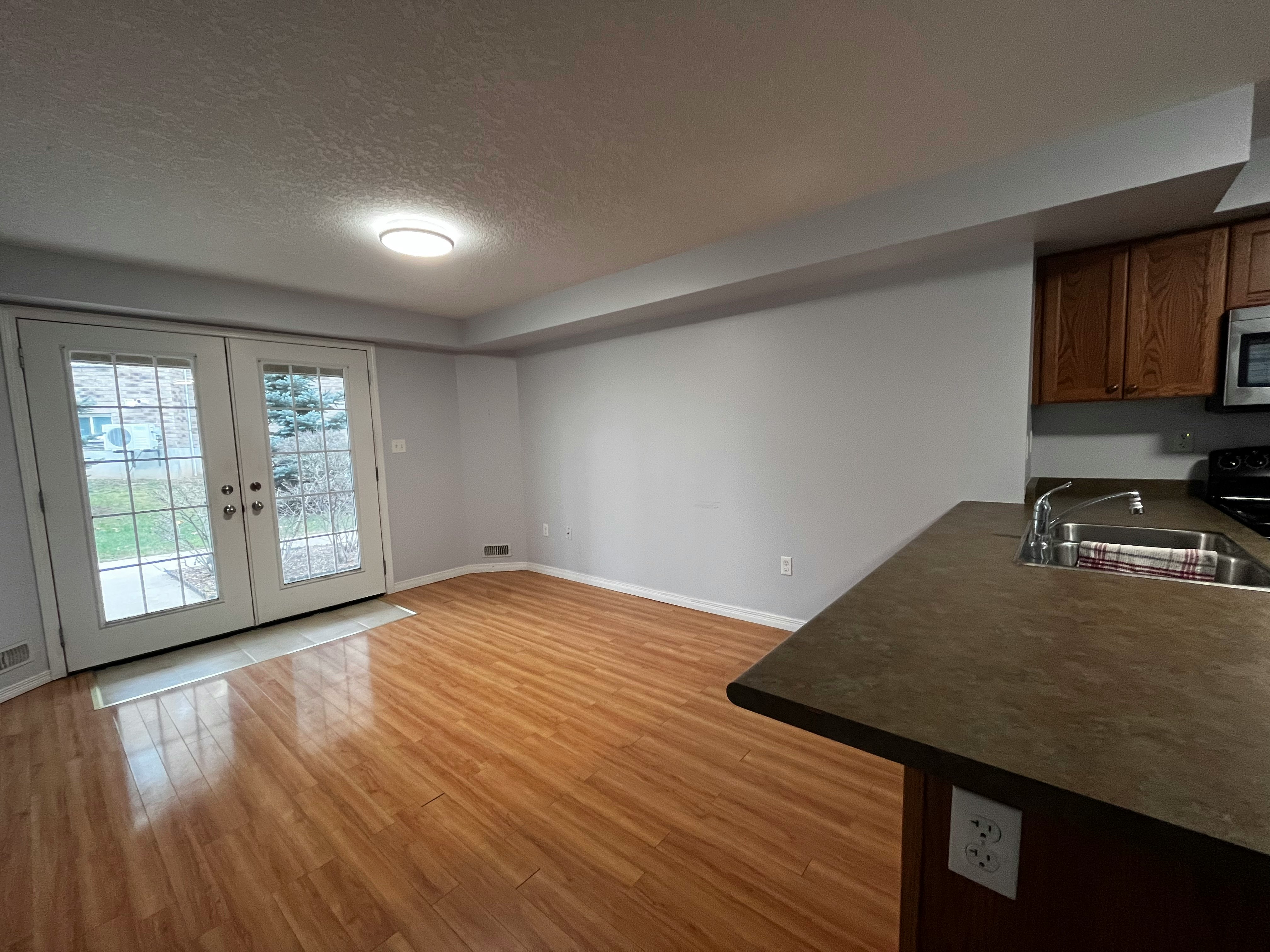 35 Mountford Drive, Guelph, ON, N1E 0G6 - 8