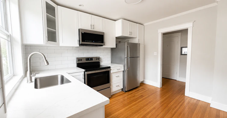 Unit 2-86 Balmoral Avenue S, Hamilton, ON, L8M 3J9