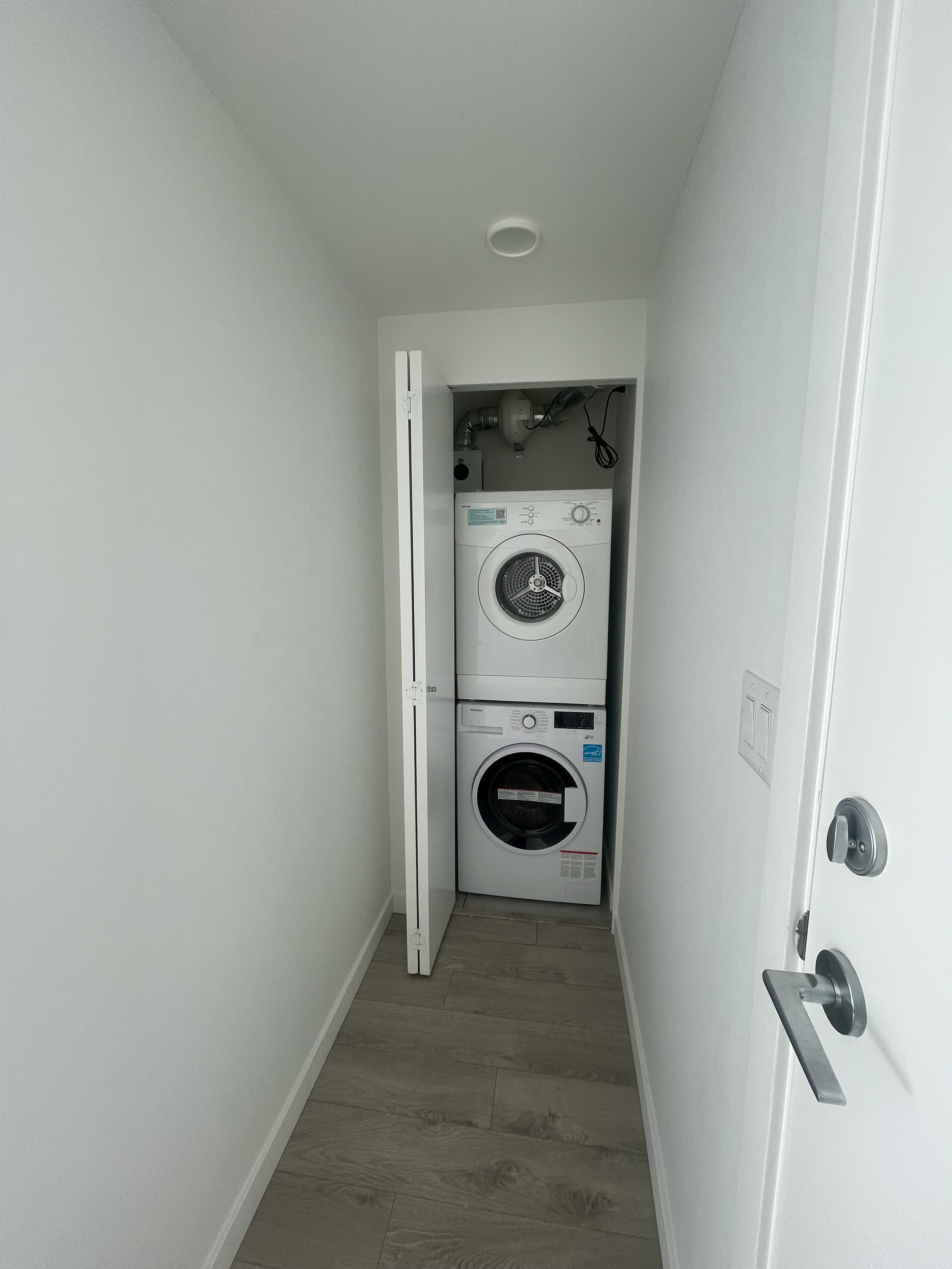 201-2975 Oak Street, Vancouver, BC, V6H 2K7 - 9