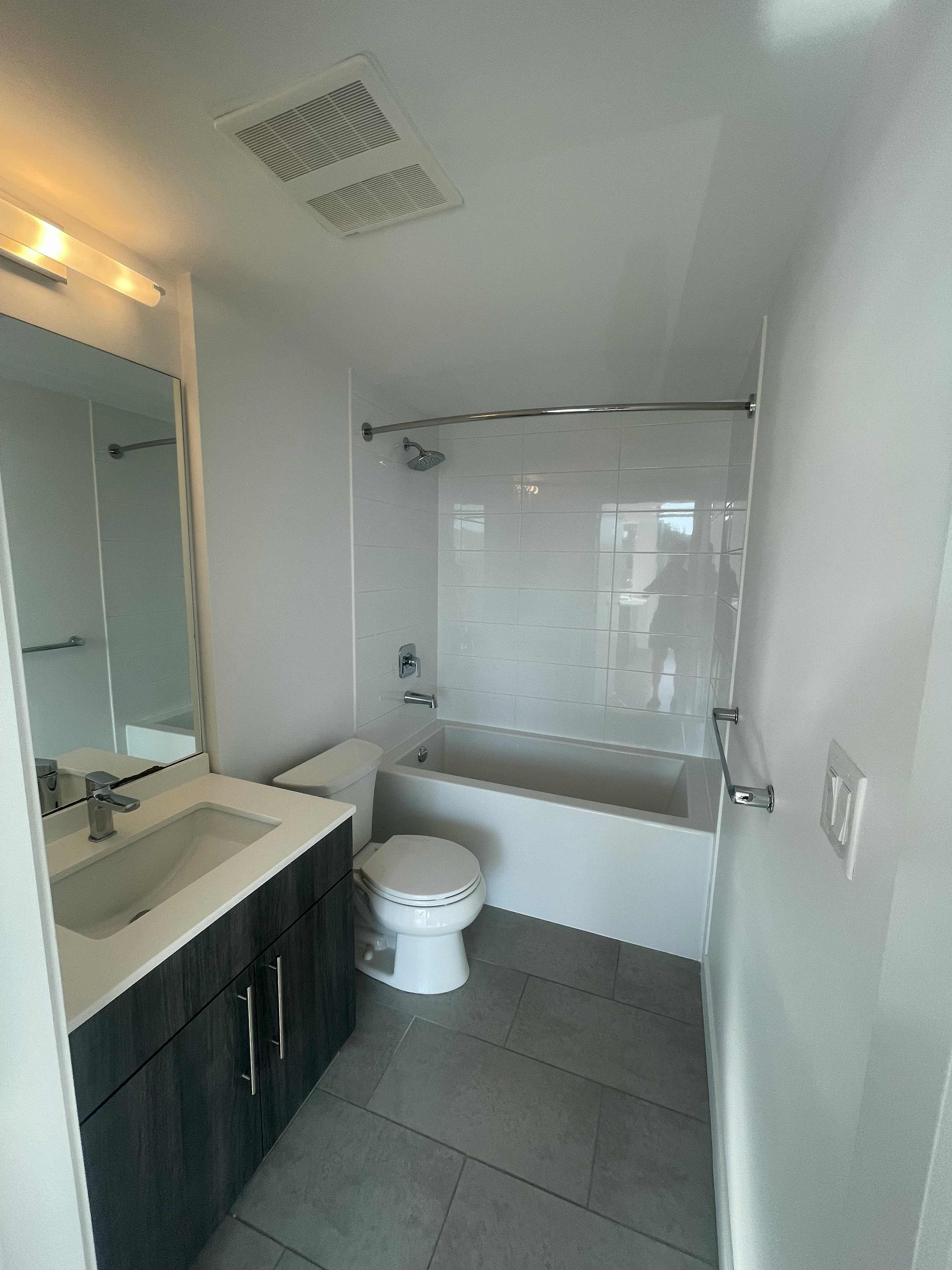 201-2975 Oak Street, Vancouver, BC, V6H 2K7 - 8