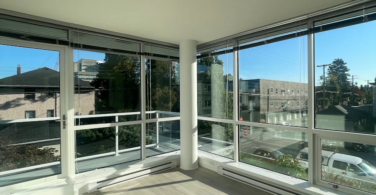 201-2975 Oak Street, Vancouver, BC, V6H 2K7 - 3