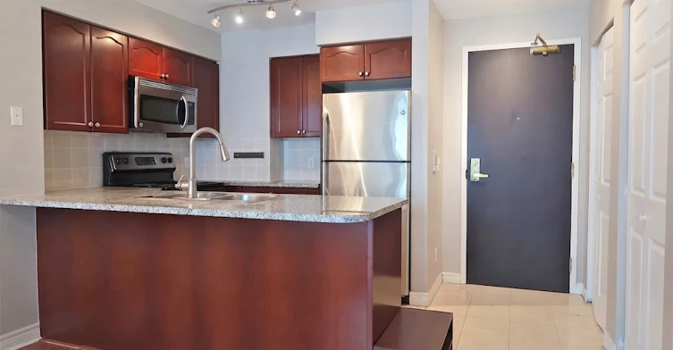 1712-51 Lower Simcoe Street, Toronto, ON, M5J 3A2