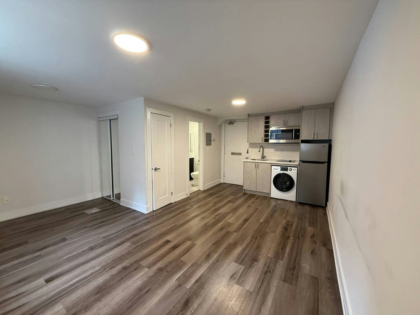 5-140 Springhurst Avenue, Toronto, ON, M6K 1C1