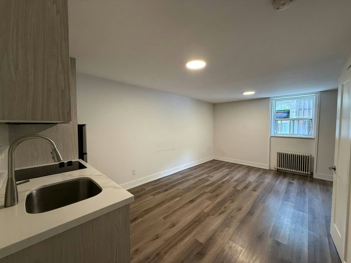 5-140 Springhurst Avenue, Toronto, ON, M6K 1C1 - 2
